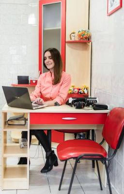   г.  .   Oticon  